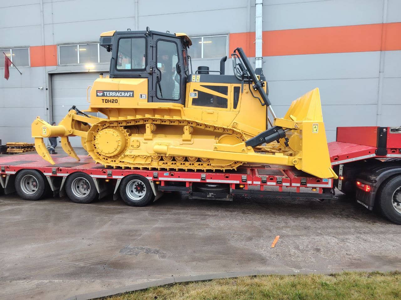Аренда бульдозера TERRACRAFT TD5K в Минске и по Беларуси – цена, характеристики Бульдозер TERRACRAFT TD5K на гусеничном ходу с PAT-отвалом, двигатель Weichai, трансмиссия Linde — аренда и доставка по Беларуси