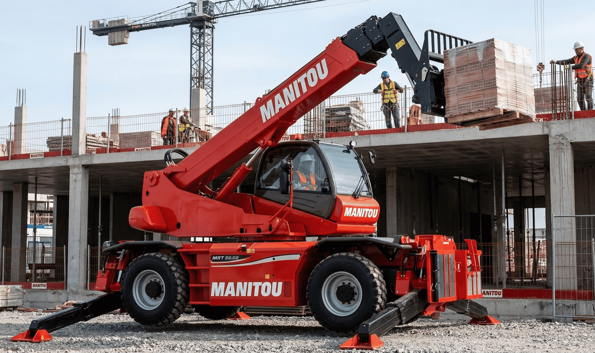 Аренда полноповоротного погрузчика 14м в Минске